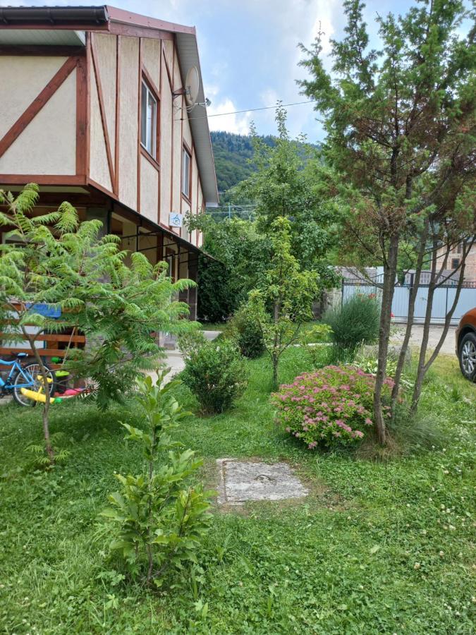 Zelena Sadyba Bila Stavka Yaremche Bagian luar foto